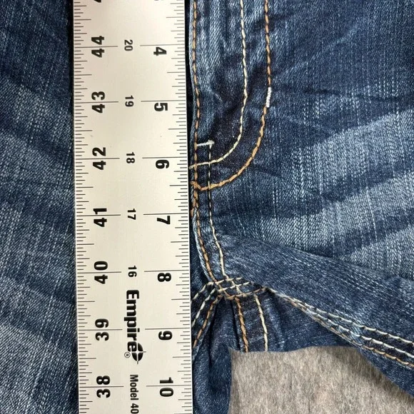 Ariya Jeans Women's Cuffed Shorts 9/10 Cut Off Distressed Embroidered Pockets - Picture 5 of 7